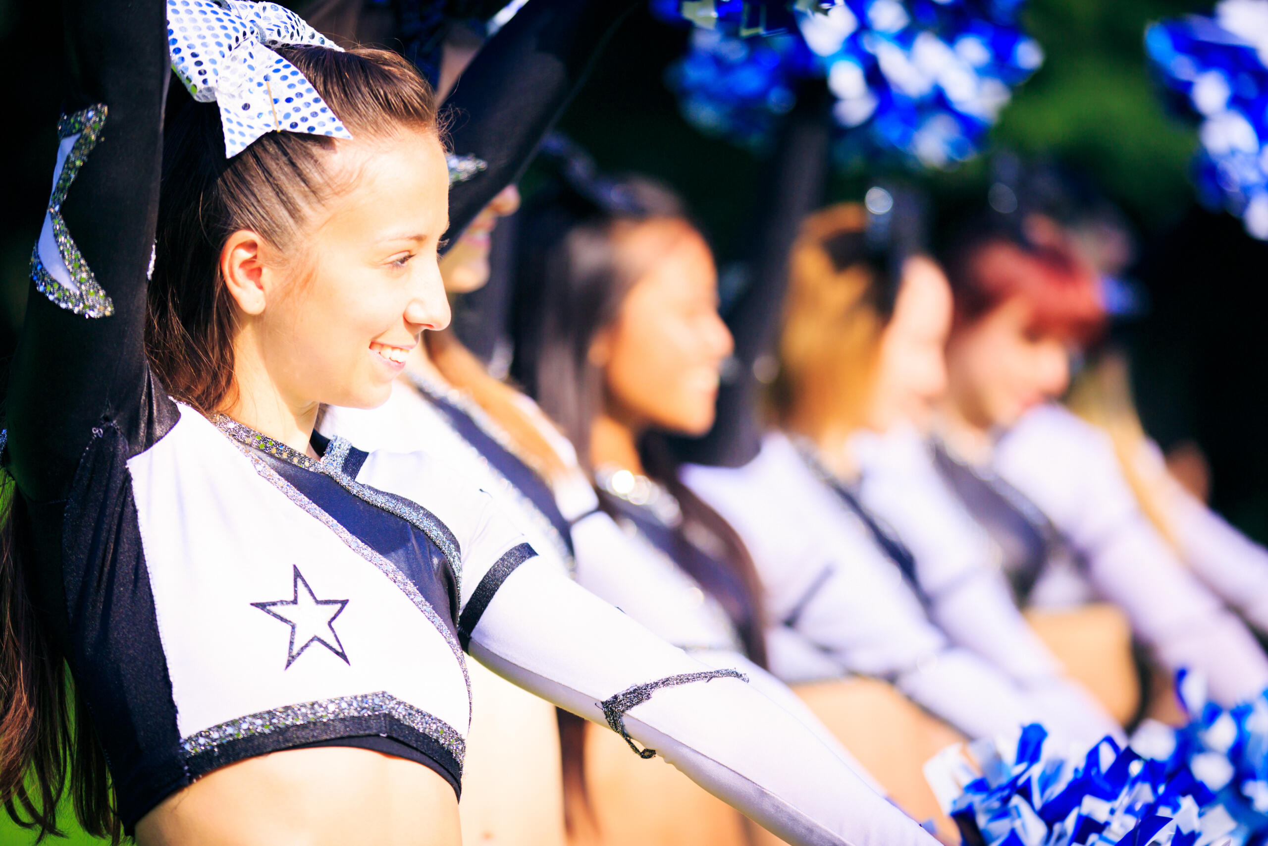 cheerleaders practicing